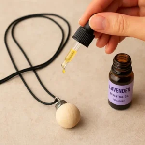 Colar difusor para óleo essencial - Pinus Marrom